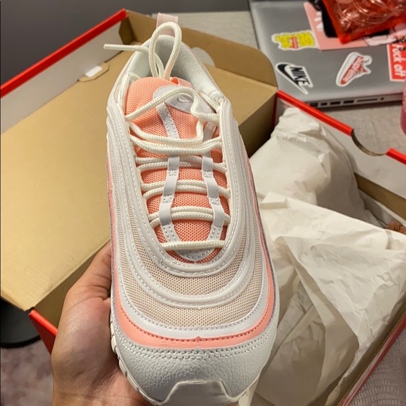 air max 97 pink and white - Picture 4 of 4